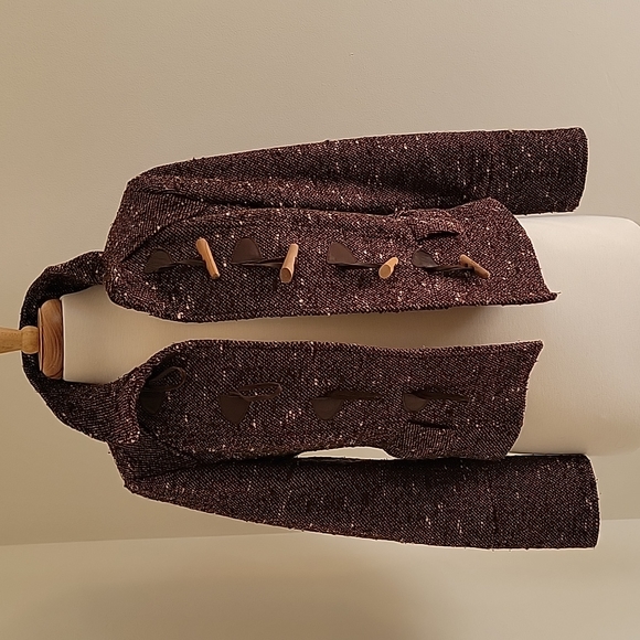 EUC ZARA Brown Wool Tweed Short Jacket with Leather & Wood Toggle Closures SZ: M - Picture 9 of 14